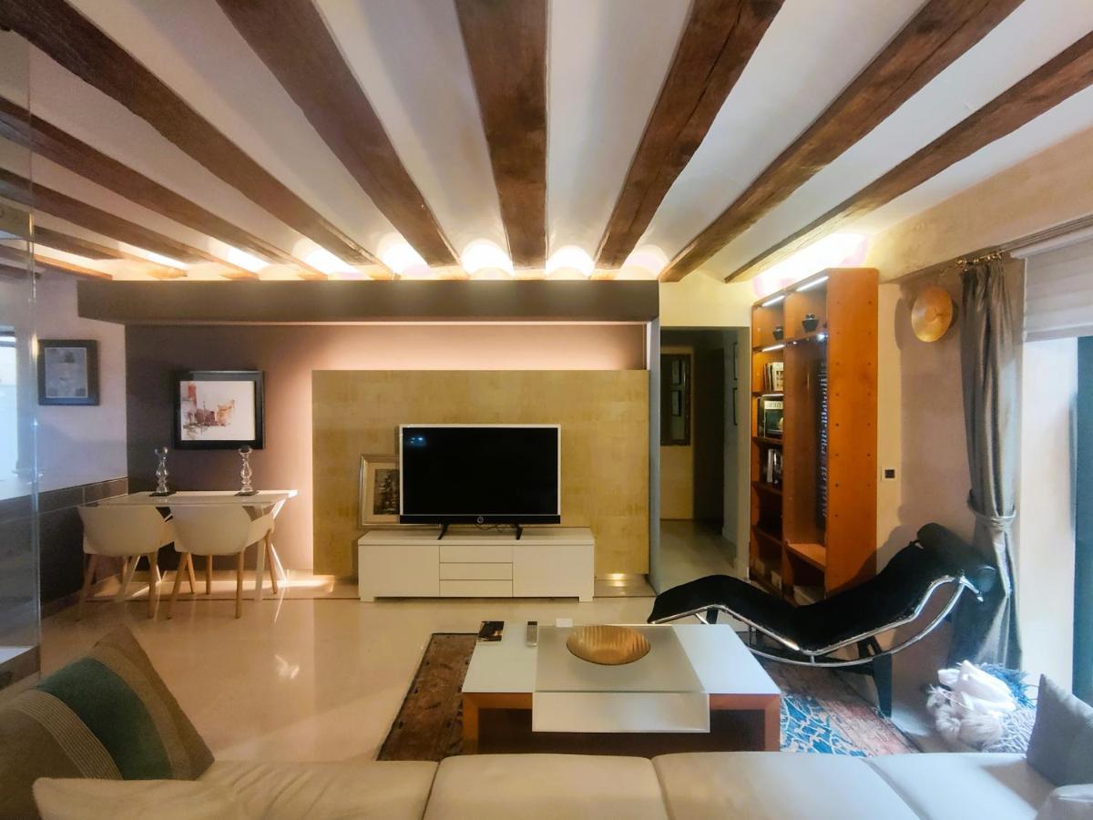 Apartamento Palacio Argensola Zaragoza Bagian luar foto